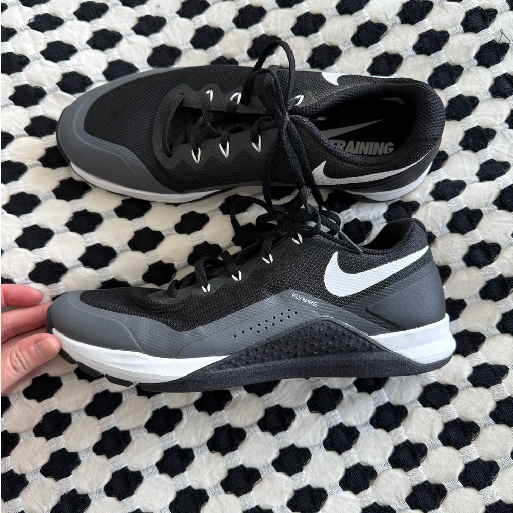 Nike Black and White Athletic Shoes